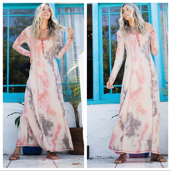 ShopEvelynne Dresses & Skirts - ✨LAST ONE ✨Fabulous Tie Dye Print Maxi Dress
